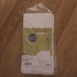 Dinner napkins